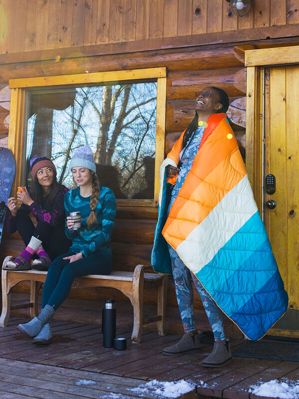 Rumpl Blanket Puffer: Retro Rays