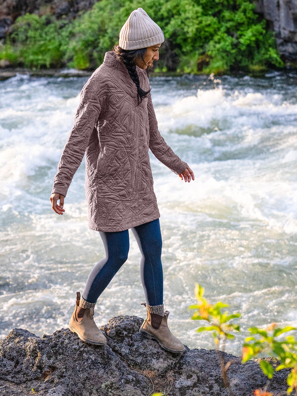 Blundstone Women&rsquo;s 550 Waterproof Chelsea Boot