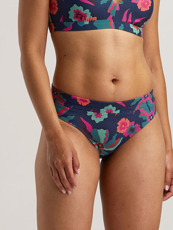 Women&rsquo;s Lehua Full Coverage Bikini Bottom | Title Nine